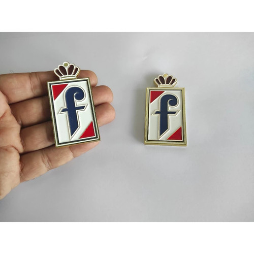 Pezzi pininfarina emblema - 2, f