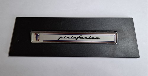 Scritta badge pininfarina alfa - pininfarina,