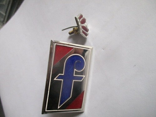 Pininfarina badge emblema